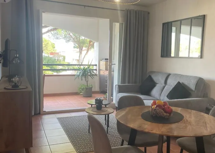 Entre Et Montagne アパート