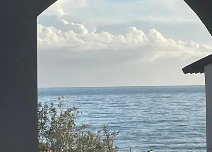 Entre Et Montagne サン・ニコラオ